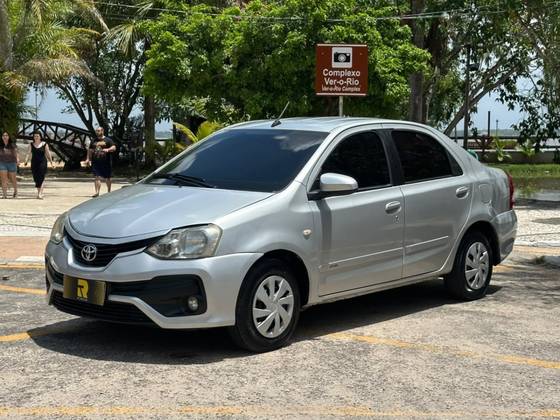 TOYOTA ETIOS 1.5 X SEDAN 16V FLEX 4P AUTOMÁTICO